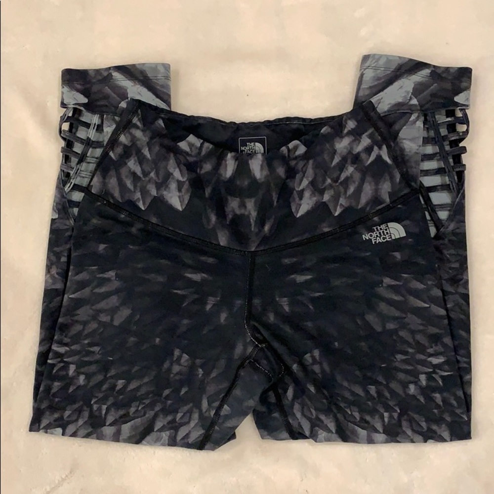 The North Face Sz. M Athletic Capri leggings